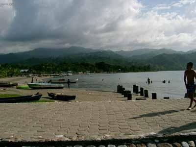 Foto: Honduras-Omoa - pl�