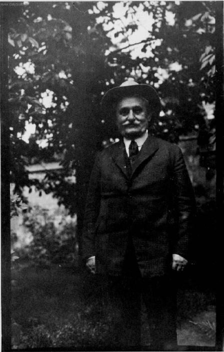 Fotky: Leo� Jan��ek (foto, obrazky)