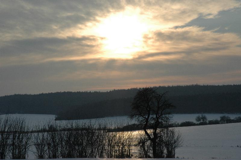 Foto: SLUNCE NA SN�HU