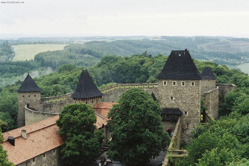 Foto: Hrad Helf�t�n