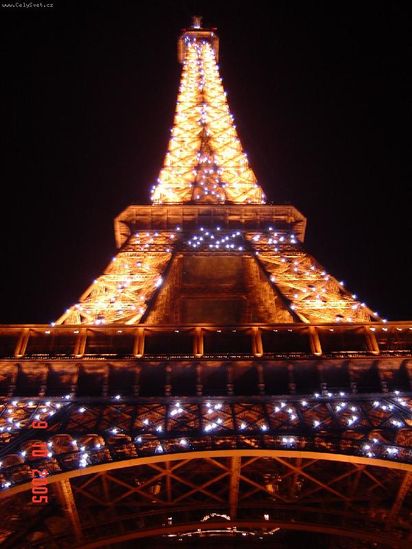 Foto: Osv�tlen� kr�ska.-Eiffelovka