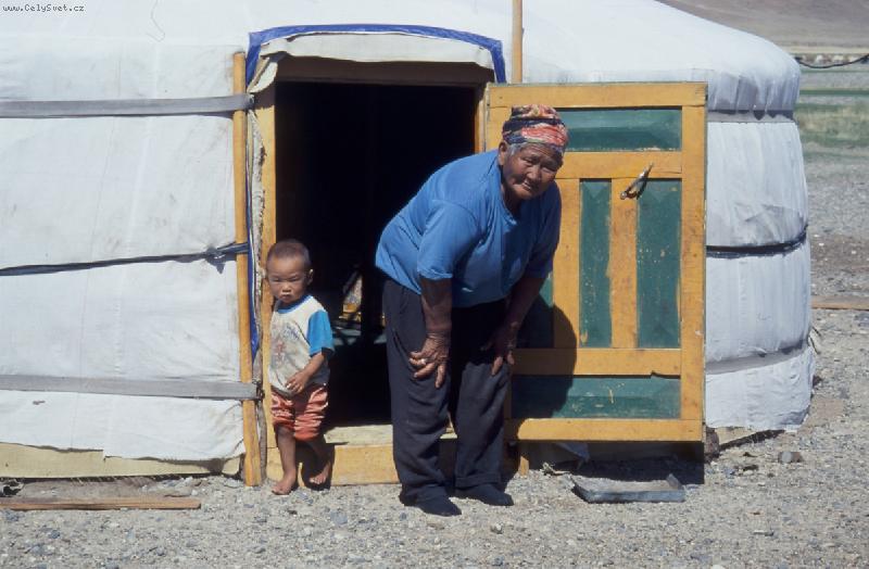 Foto: Dv� generace-Na n�v�t�v� pro kumys