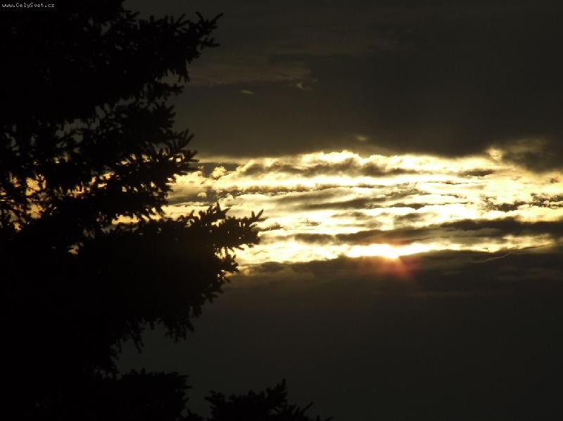 Foto: pred zapadem slunce