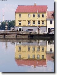 Jind�ich�v Hradec